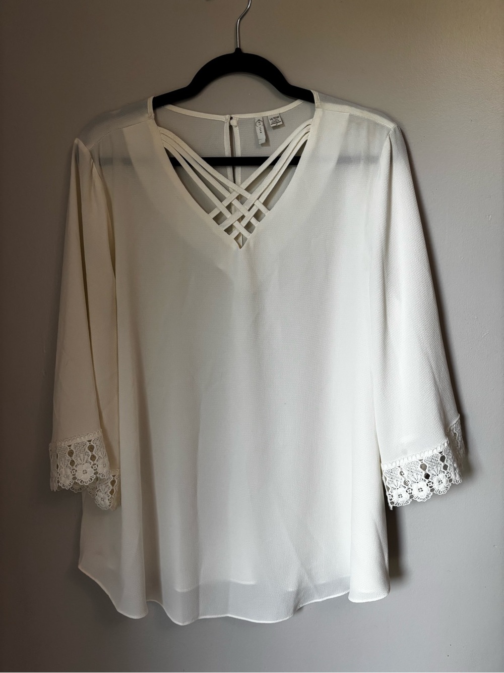 Cato Cream Crisscross V-Neck Blouse with Lace Cuffs